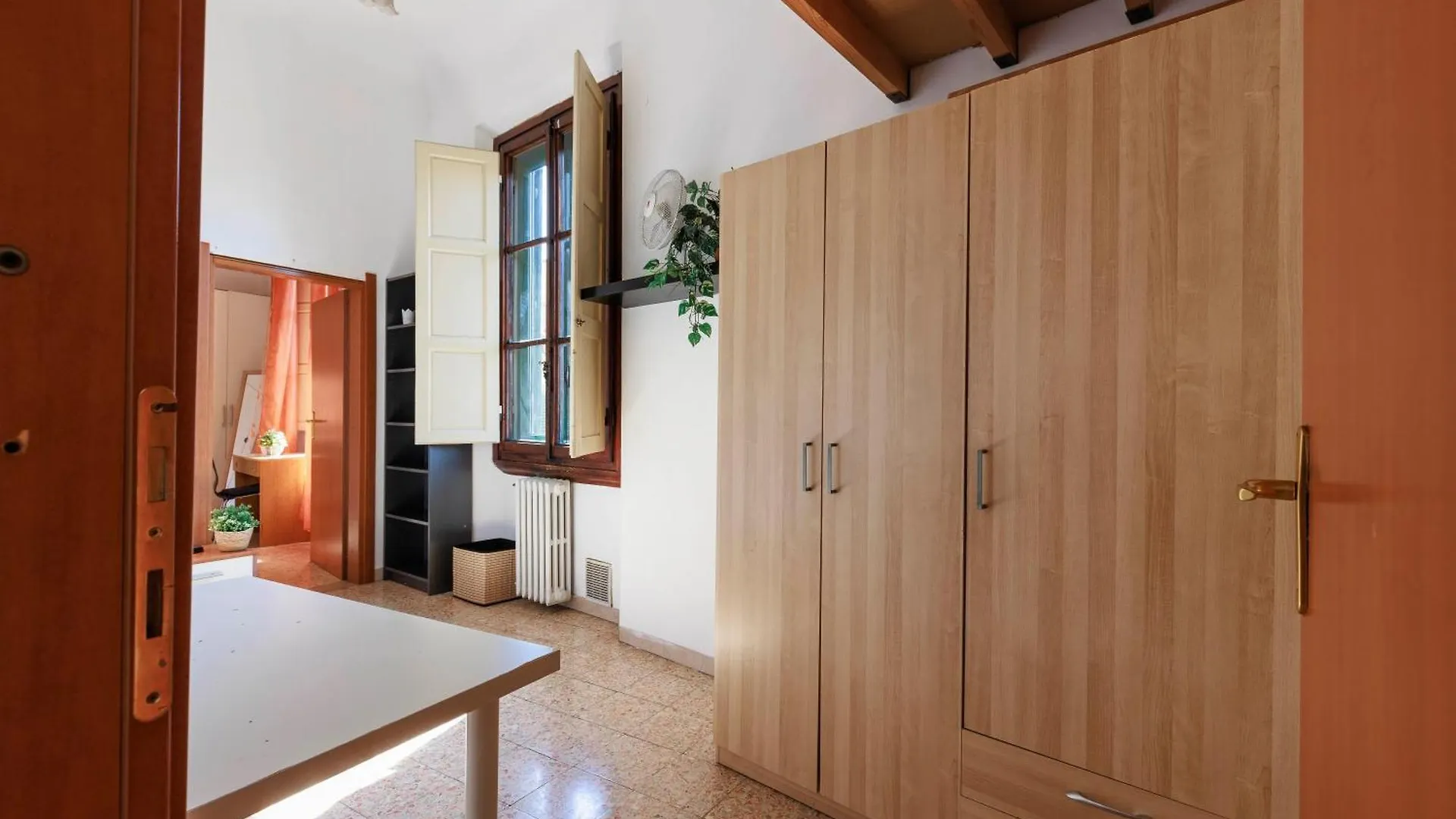 Faenza Huge Apartment Florence