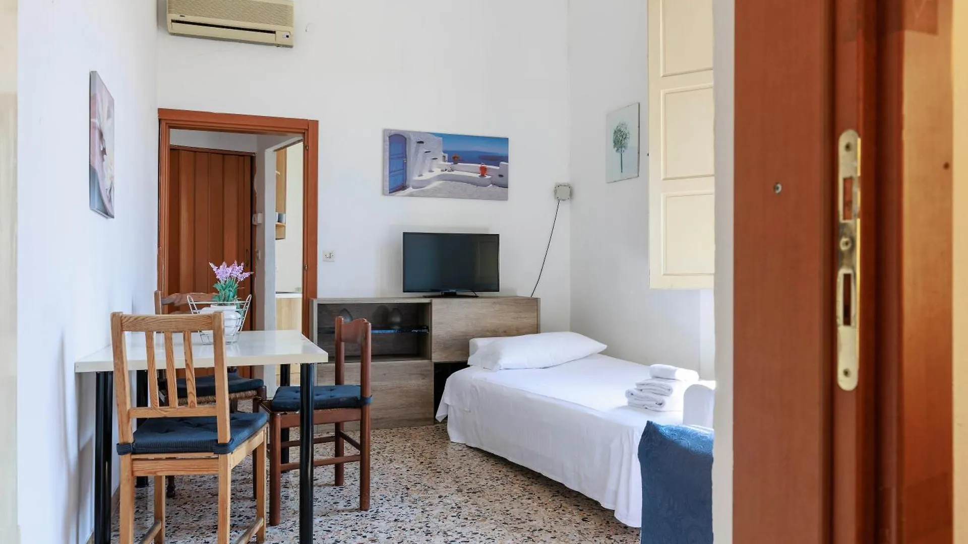 Faenza Huge Apartment Florence